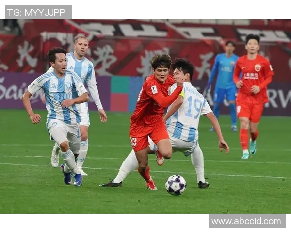 杨希正式加盟上海海港足球俱乐部开启新征程期待为球队贡献力量